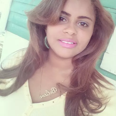 Chica de 26 busca chico para hacer pareja en Sabaneta De Yasica, República Dominicana