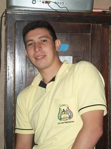 Chico de 33 busca chica para hacer pareja en Villarica, Paraguay