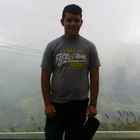 Chico de 23 busca chica para hacer pareja en Trujillo, Venezuela