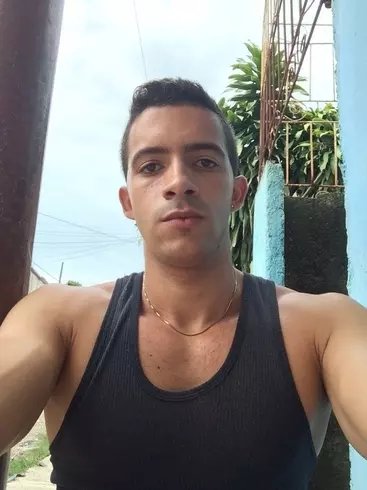 Chico de 30 busca chica para hacer pareja en Holguin, Cuba