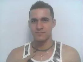 Chico de 32 busca chica para hacer pareja en Calimete, Cuba