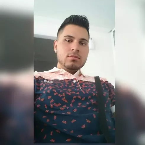 Chico de 31 busca chica para hacer pareja en Medellín, Colombia