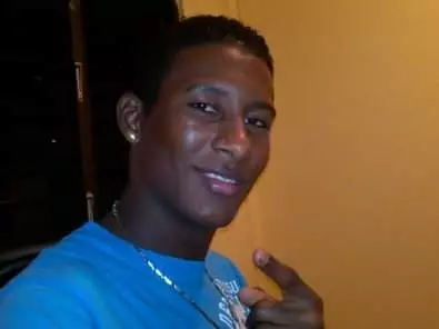 Chico de 34 busca chica para hacer pareja en Azua, República Dominicana