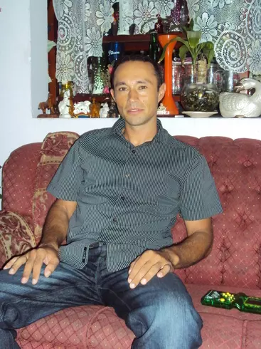 Hombre de 46 busca mujer para hacer pareja en Bogotá, Colombia