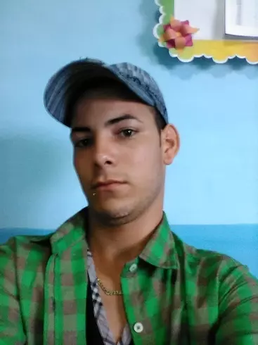 Chico de 30 busca chica para hacer pareja en Cuba