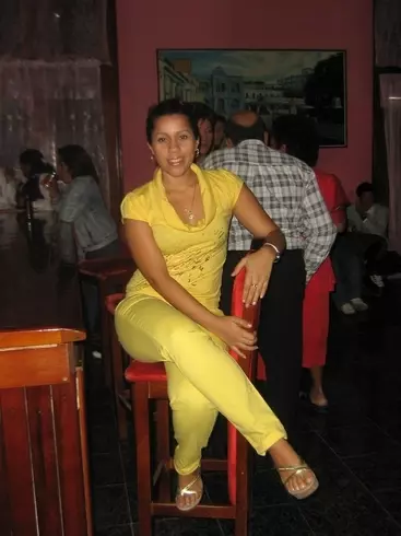 Mujer de 38 busca hombre para hacer pareja en Las tunas., Cuba
