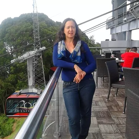 Mujer de 54 busca hombre para hacer pareja en San cristobal, Venezuela