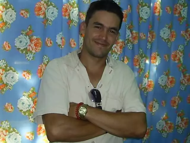 Hombre de 39 busca mujer para hacer pareja en Isla De La Juventud, Cuba