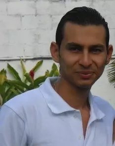 Chico de 32 busca chica para hacer pareja en San salvador, Salvador
