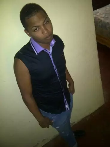 Chico de 30 busca chica para hacer pareja en Santo Domingo, República Dominicana