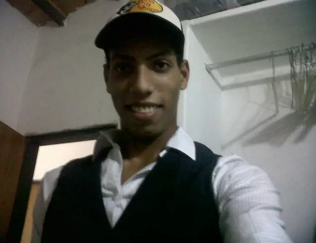 Chico de 32 busca chica para hacer pareja en Caracas, Venezuela