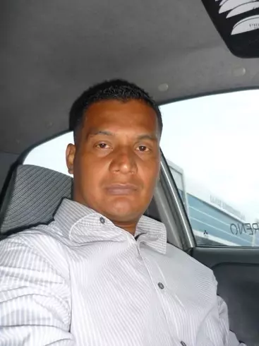 Hombre de 49 busca mujer para hacer pareja en Colon, Panamá