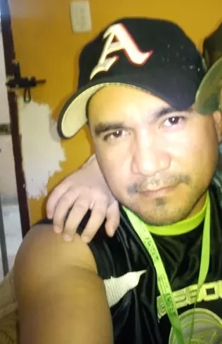 Hombre de 46 busca mujer para hacer pareja en Santa cruz, Bolivia