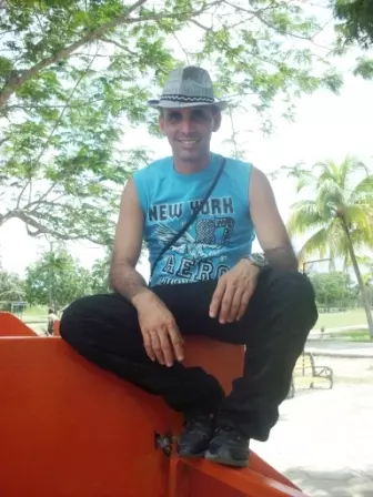 Hombre de 47 busca mujer para hacer pareja en Las tunas., Cuba