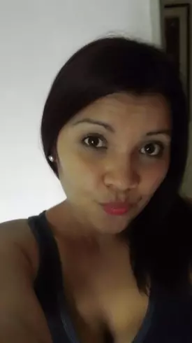 Chica de 33 busca chico para hacer pareja en Caracas, Venezuela