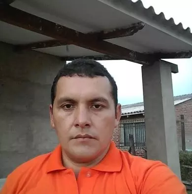 Hombre de 50 busca mujer para hacer pareja en Santa cruz de la Sierra, Bolivia