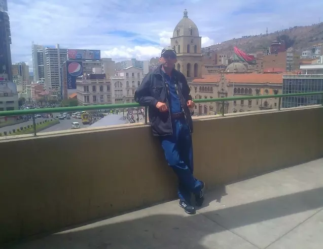 Hombre de 54 busca mujer para hacer pareja en La paz, Bolivia