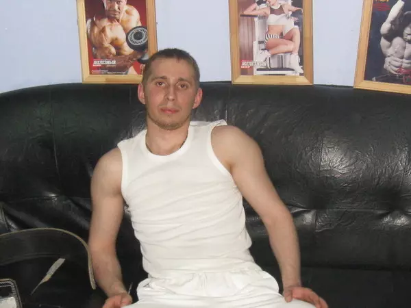 Hombre de 43 busca mujer para hacer pareja en Moscú, Rusia