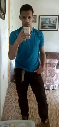 Chico de 27 busca chica para hacer pareja en Caracas, Venezuela