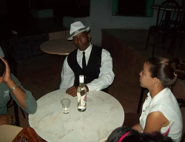 Hombre de 56 busca mujer para hacer pareja en Habana, Cuba