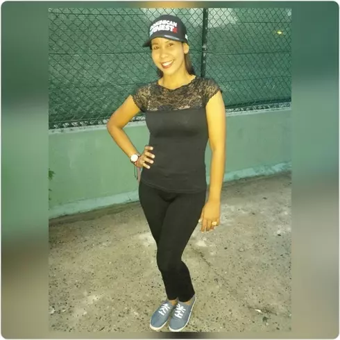 Mujer de 37 busca hombre para hacer pareja en Santo Domingo, República Dominicana