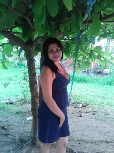 Mujer de 41 busca hombre para hacer pareja en Tela Atlantida, Honduras