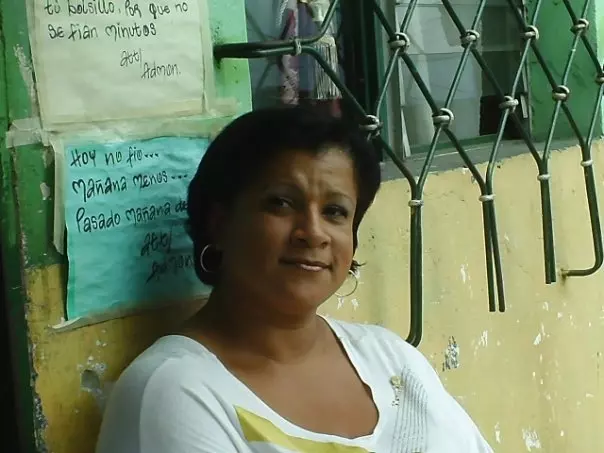 Mujer de 52 busca hombre para hacer pareja en Medellin, Colombia