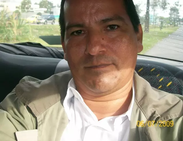 Hombre de 50 busca mujer para hacer pareja en Barranquilla, Colombia