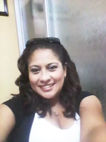 Mujer de 47 busca hombre para hacer pareja en Guayaquil, Ecuador