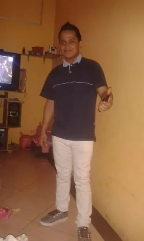 Chico de 29 busca chica para hacer pareja en Guayaquil, Ecuador