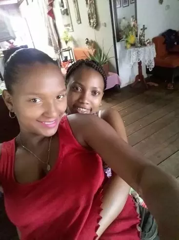Chica de 30 busca chico para hacer pareja en BOGOTA, Colombia