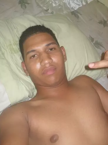 Chico de 29 busca chica para hacer pareja en Santo Domingo, República Dominicana