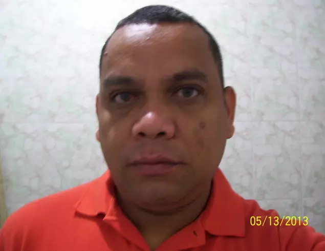 Hombre de 51 busca mujer para hacer pareja en Caracas, Venezuela