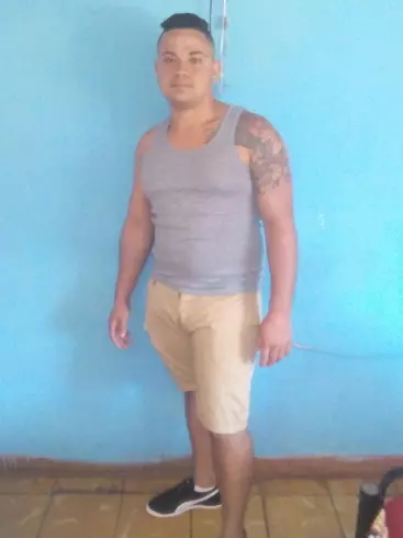Chico de 30 busca chica para hacer pareja en Holguin, Cuba
