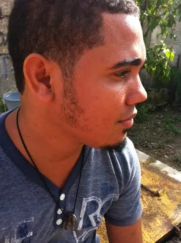 Chico de 32 busca chica para hacer pareja en Higuey, República Dominicana