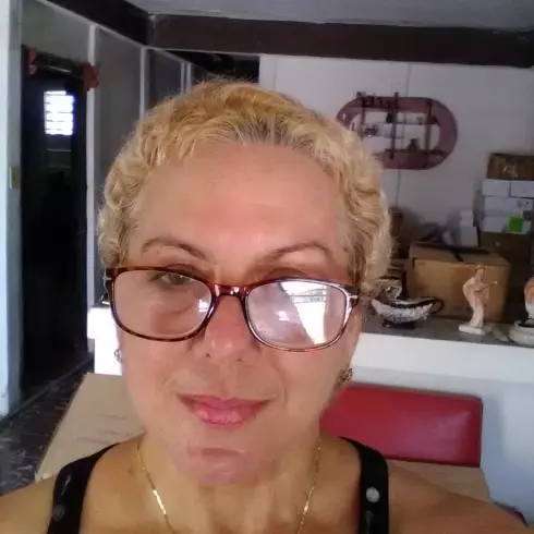 Mujer de 66 busca hombre para hacer pareja en Puerto Padre, Cuba