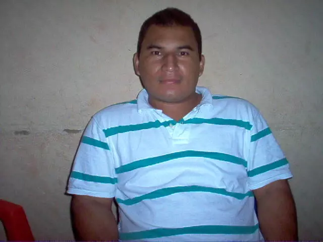 Hombre de 38 busca mujer para hacer pareja en San salvador, Salvador