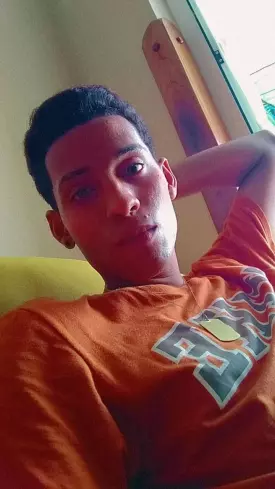 Chico de 21 busca chica para hacer pareja en Bayamo, Cuba