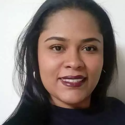 Mujer de 36 busca hombre para hacer pareja en Medellin, Colombia