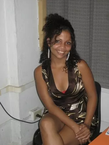 Chica de 33 busca chico para hacer pareja en Stgo. De Cuba, Cuba