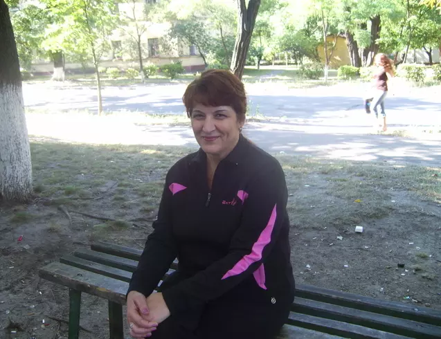 Mujer de 63 busca hombre para hacer pareja en Kiev, Ucrania