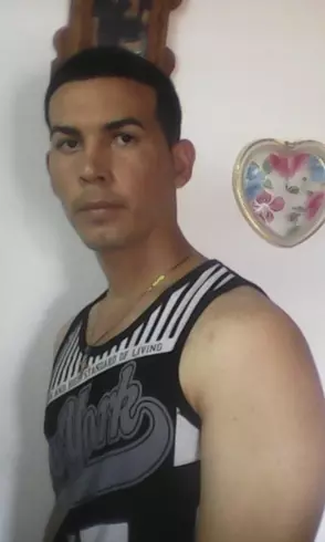 Chico de 32 busca chica para hacer pareja en Las tunas., Cuba