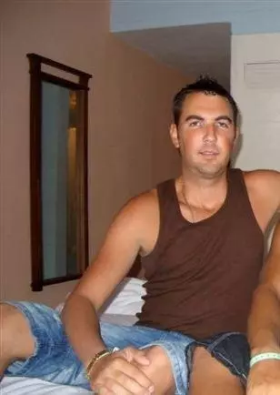 Hombre de 44 busca mujer para hacer pareja en Matanzas, Cuba
