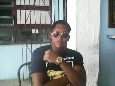 Chico de 33 busca chica para hacer pareja en Santiago, Cuba