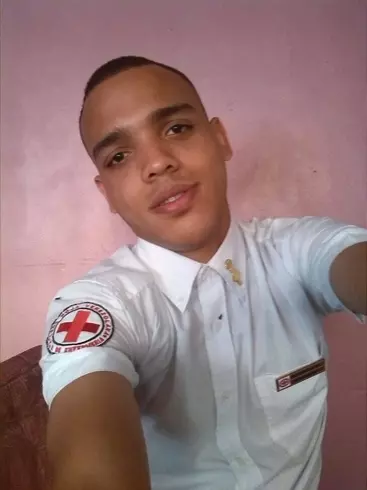 Chico de 27 busca chica para hacer pareja en Distrito Capital, Caracas., Venezuela