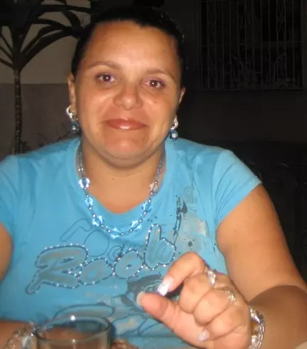 Mujer de 44 busca hombre para hacer pareja en Villa clara, Cuba