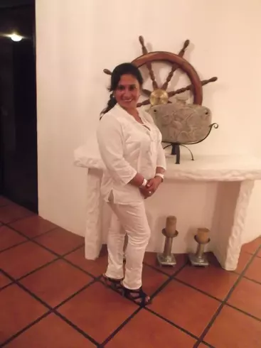 Mujer de 49 busca hombre para hacer pareja en Salinas, Ecuador, Ecuador
