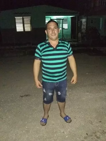 Chico de 33 busca chica para hacer pareja en Jatibonico, Cuba